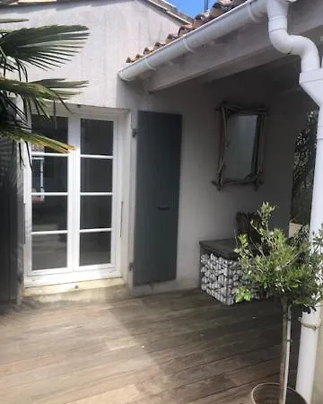 Charmante Maison Avec Jacuzzi. * La Flotte